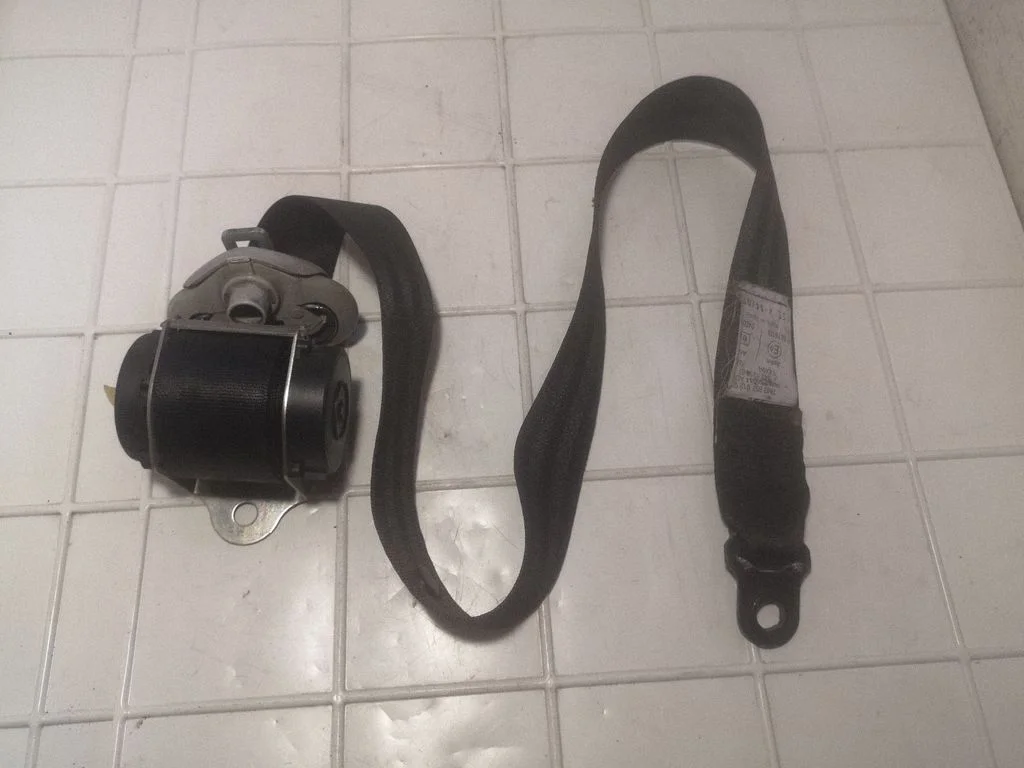 Rear seatbelt 7M3857812C