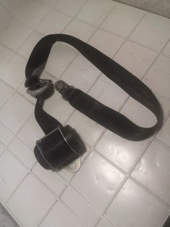 Rear seatbelt 7M3857811C