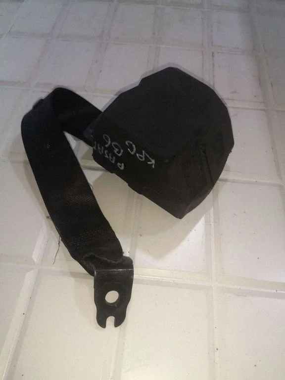 Tagumine turvavöö 34022420