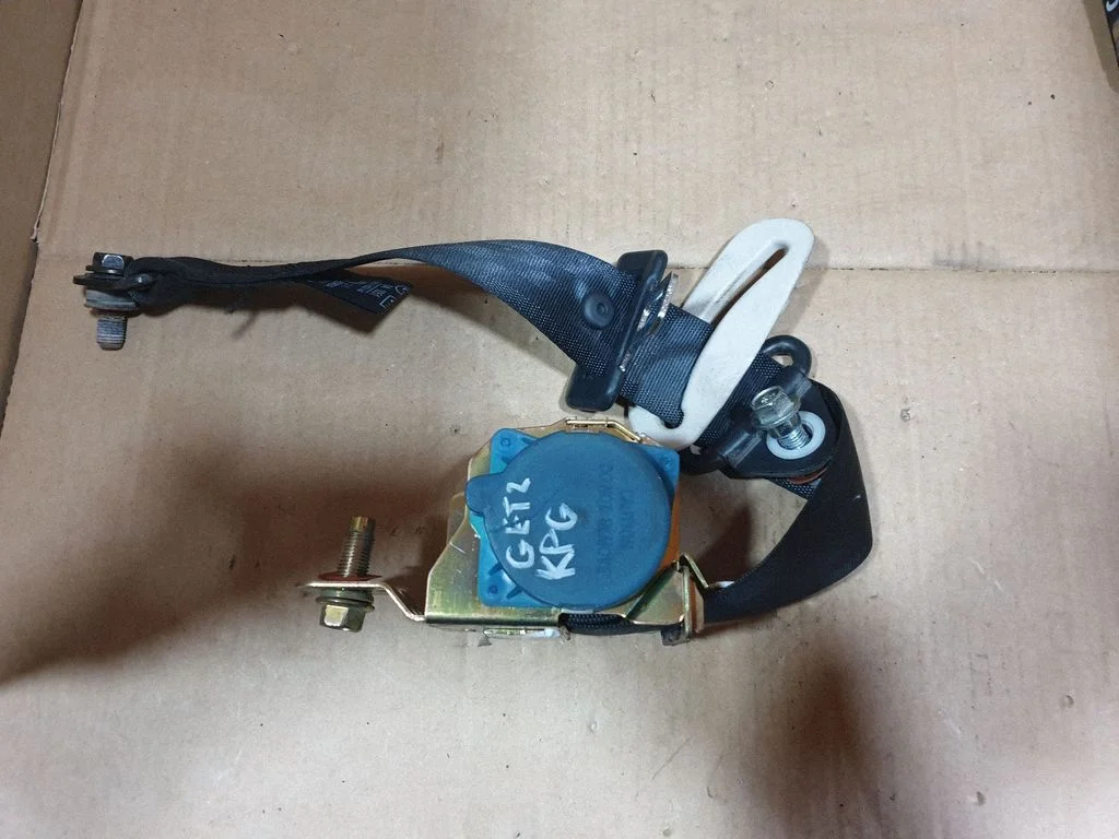 Rear seatbelt 898101C080BJ