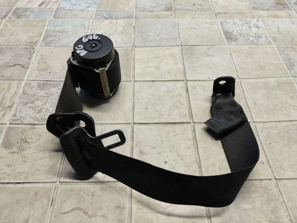 Rear seatbelt – Opel Astra H (2004-2012)