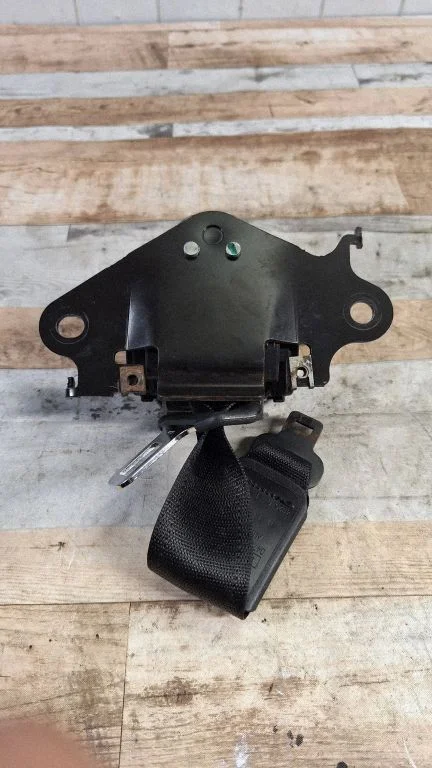 Middle seatbelt (rear) – Opel Meriva A (2003-2010)
