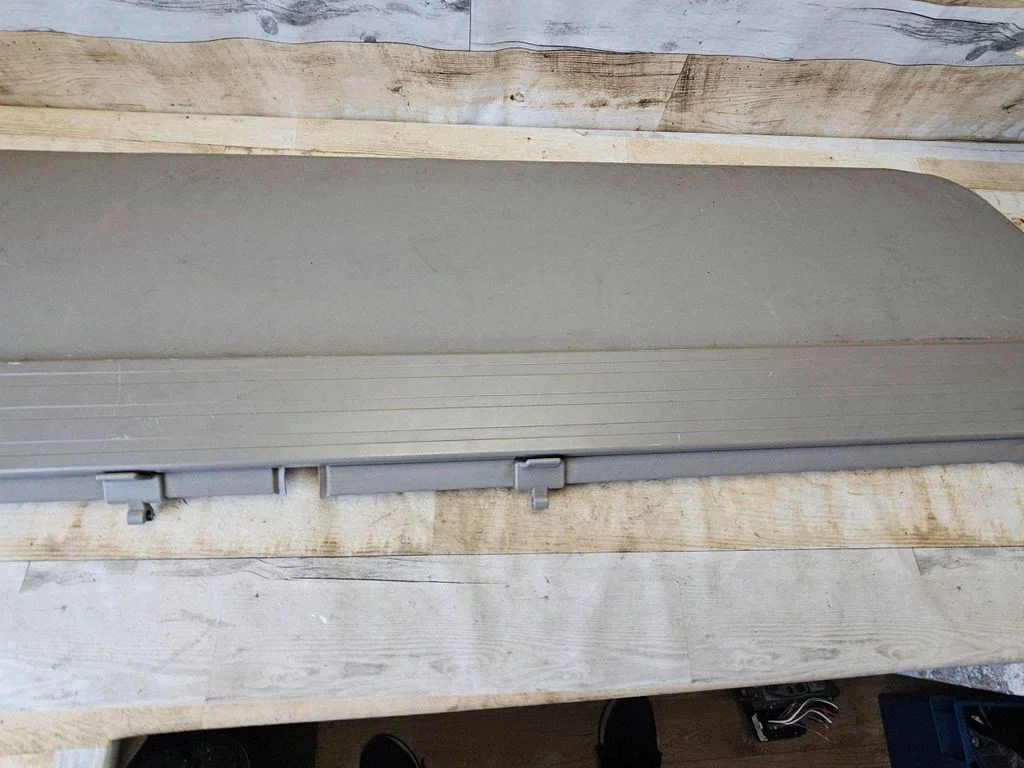 Parcel shelf load cover