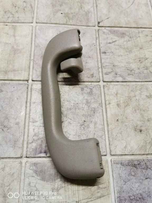 Rear interior roof grab handle 5354924