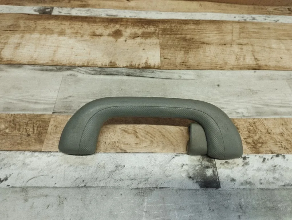 Rear interior roof grab handle 853422B000