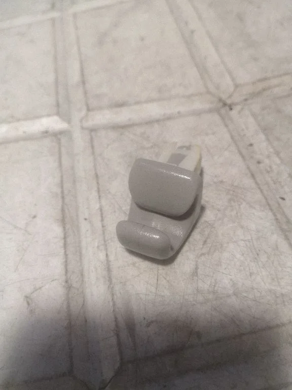Sun visor clip/hook/bracket