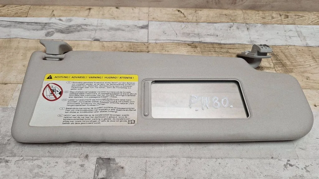 Osłona przeciwsłoneczna 3C0857552G