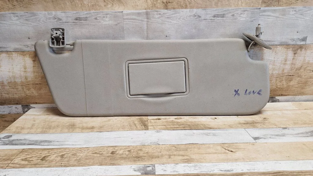 Sun visor BK21V04100