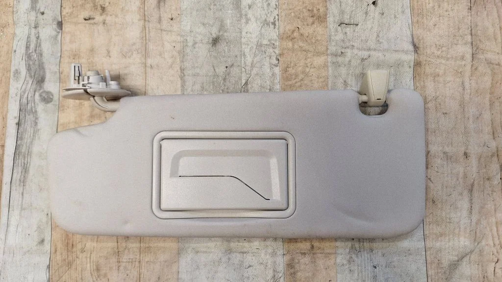Sun visor 84126657