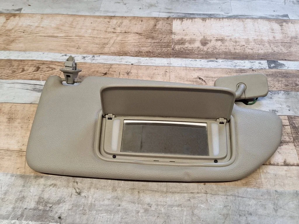 Sun visor – Volvo V70 (2000-2004)