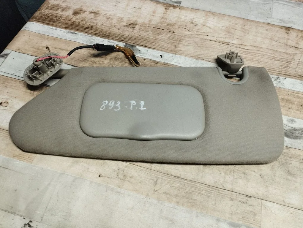 Sun visor – left