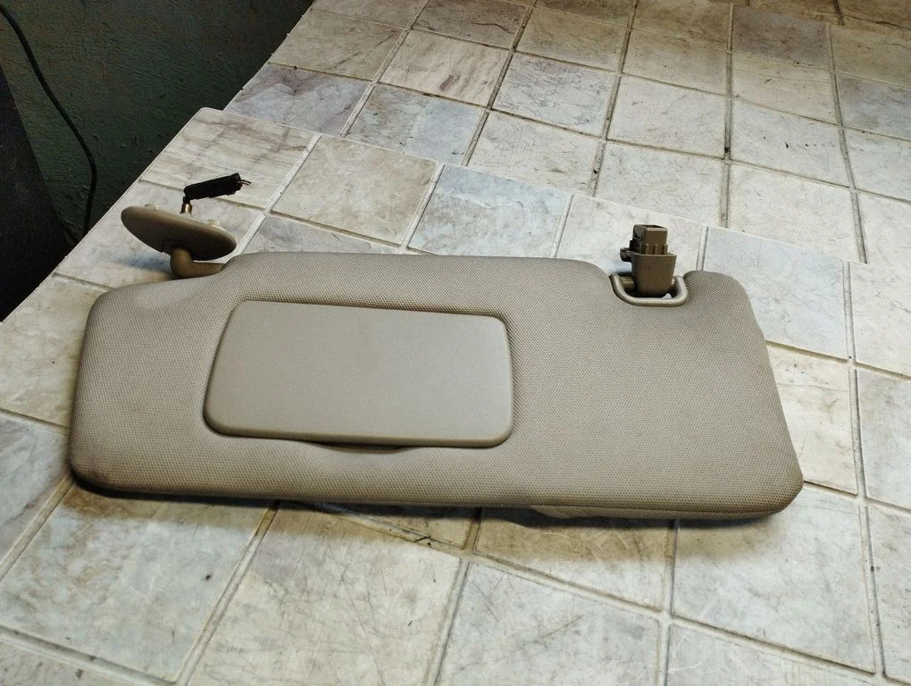 Päikesesirm – Subaru Outback (2007-2009)