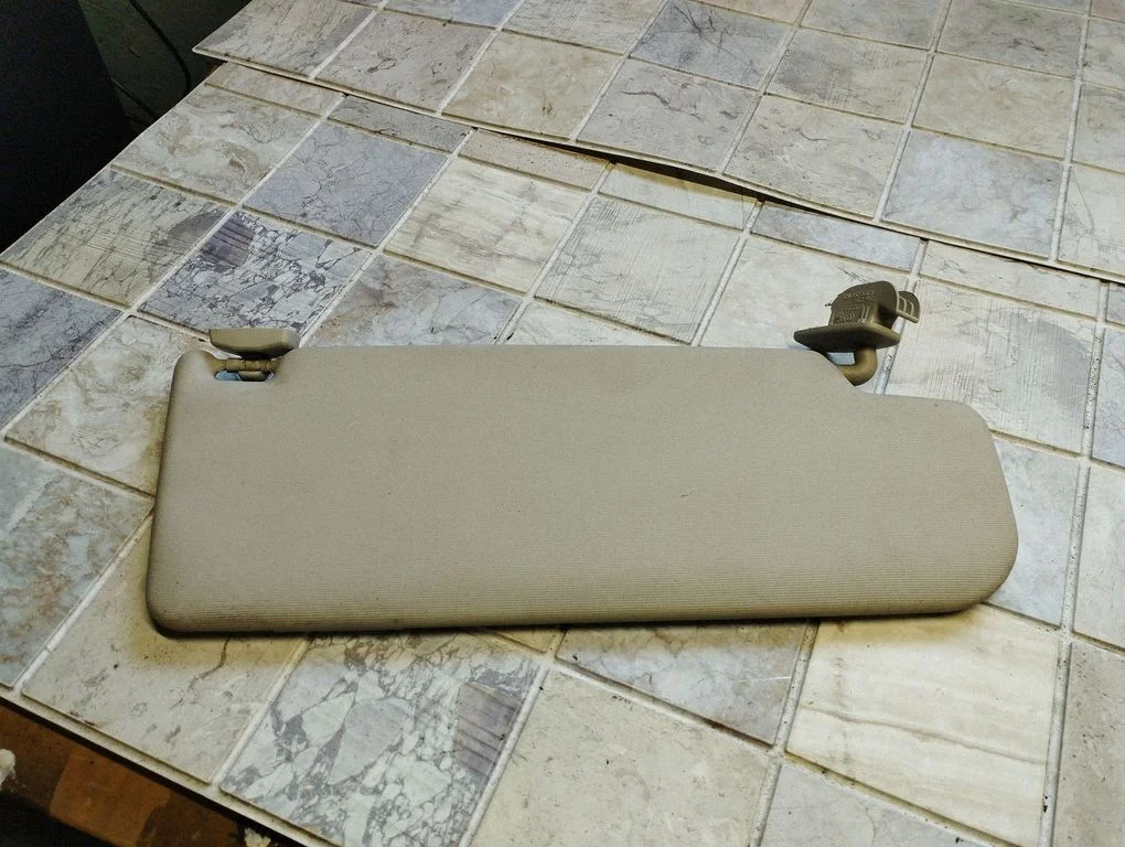 Sun visor 1Z0857551H