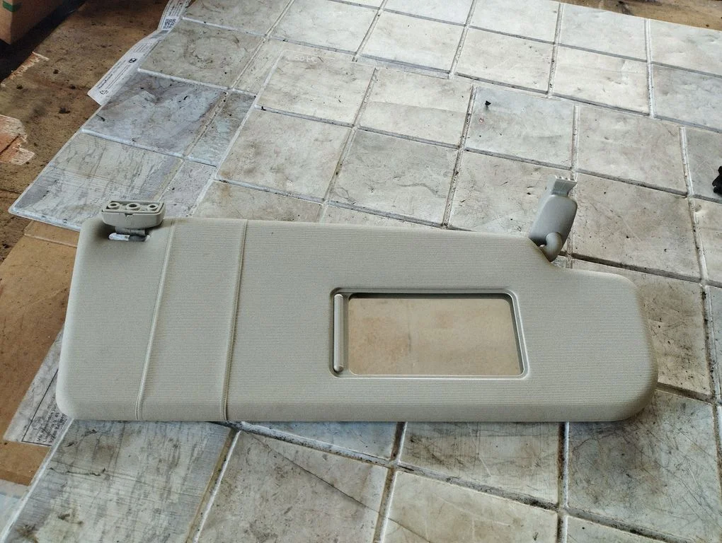 Päikesesirm – Skoda Octavia Mk1 (1U) (1996-2004)