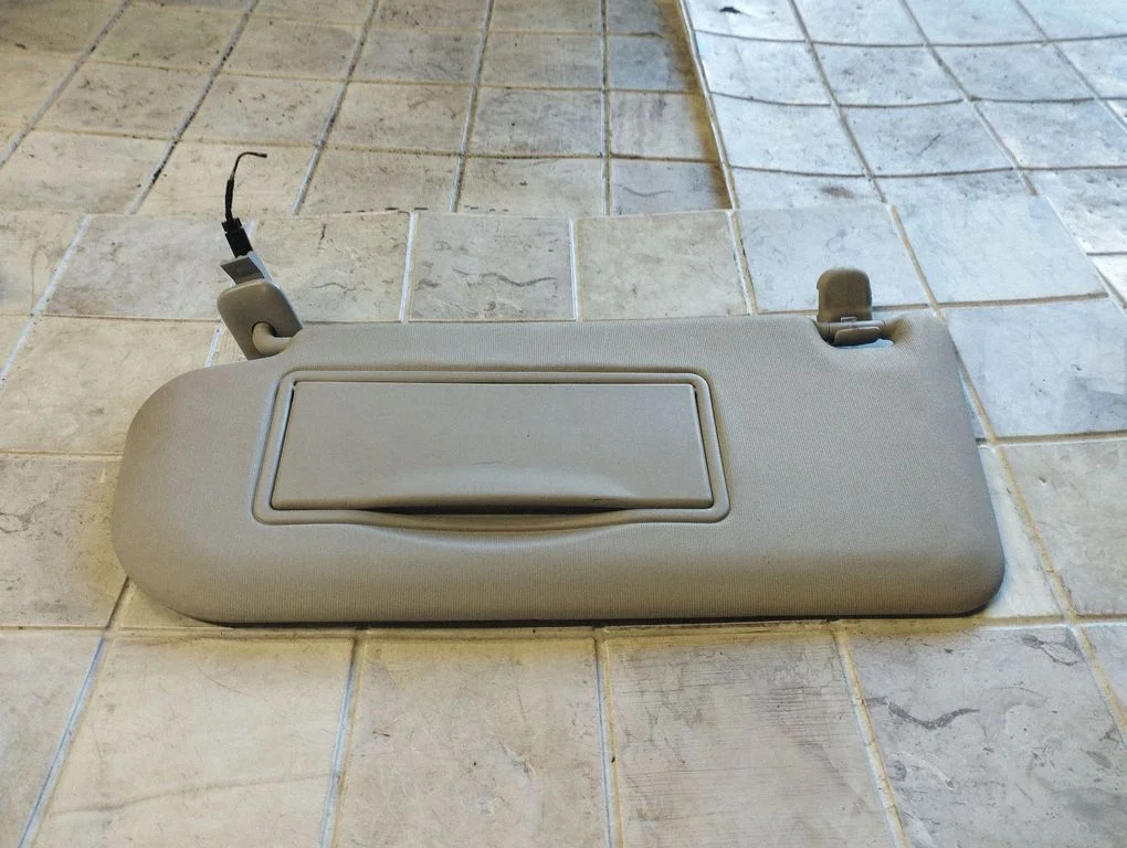Sun visor – Mazda 6 (2002-2008)
