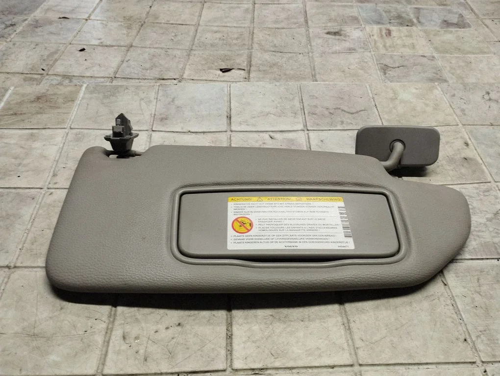 Sun visor – Volvo V70 (2000-2004)