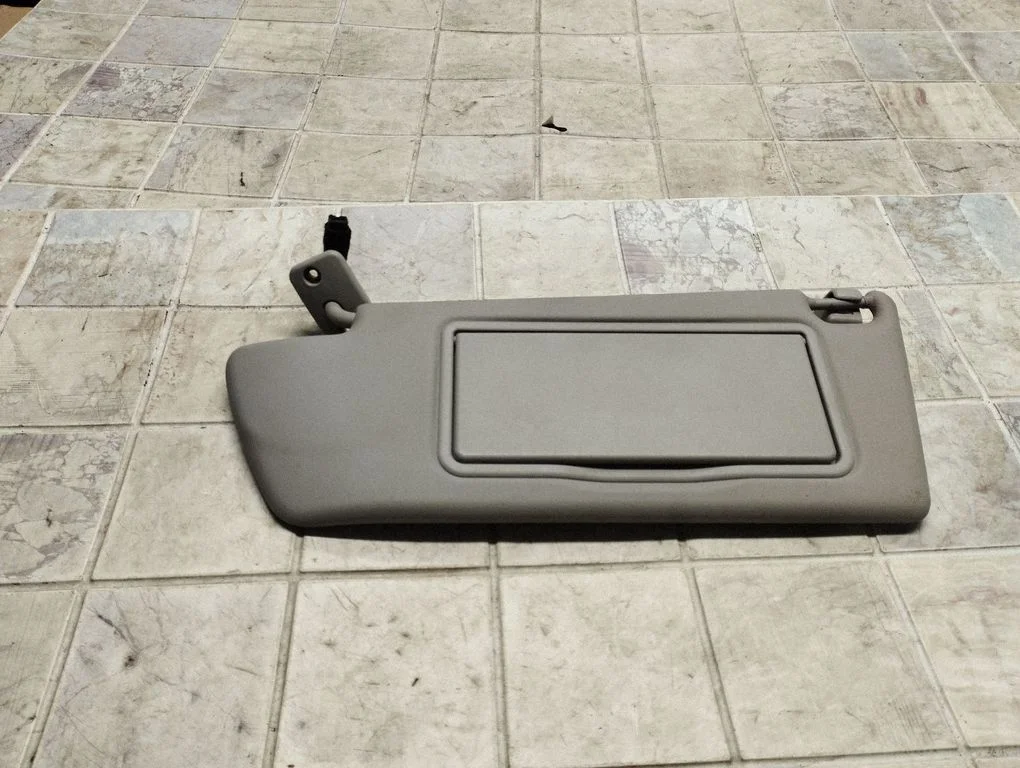 Sun visor 11C810182