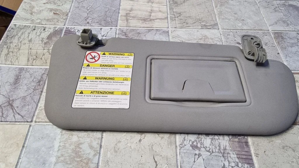 Päikesesirm – Mazda 3 I (2003-2006)