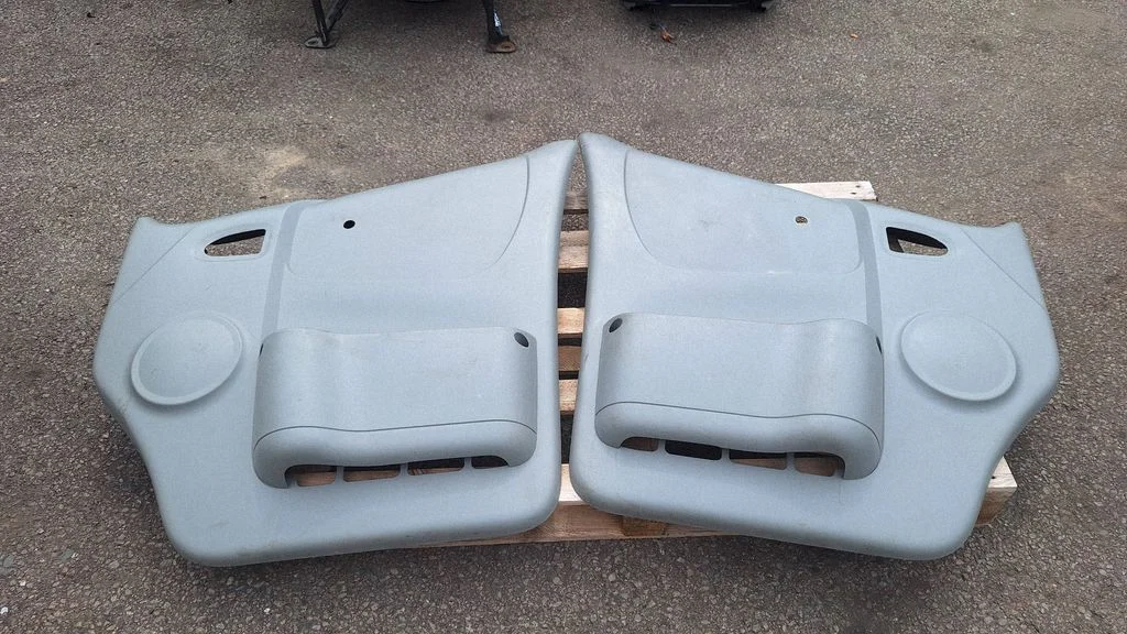 Uste siseviimistluse komplekt – Renault Trafic II (X83) (2001-2014)