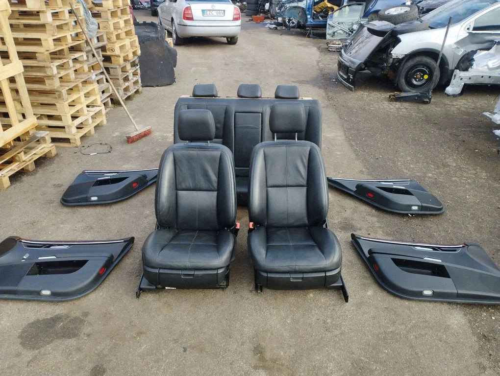 Seat and door cards trim set – Mercedes-Benz S-Class W221 (2005-2013)