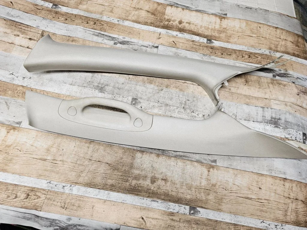 (A) pillar trim – Chrysler Grand Voyager V (2007-2015)