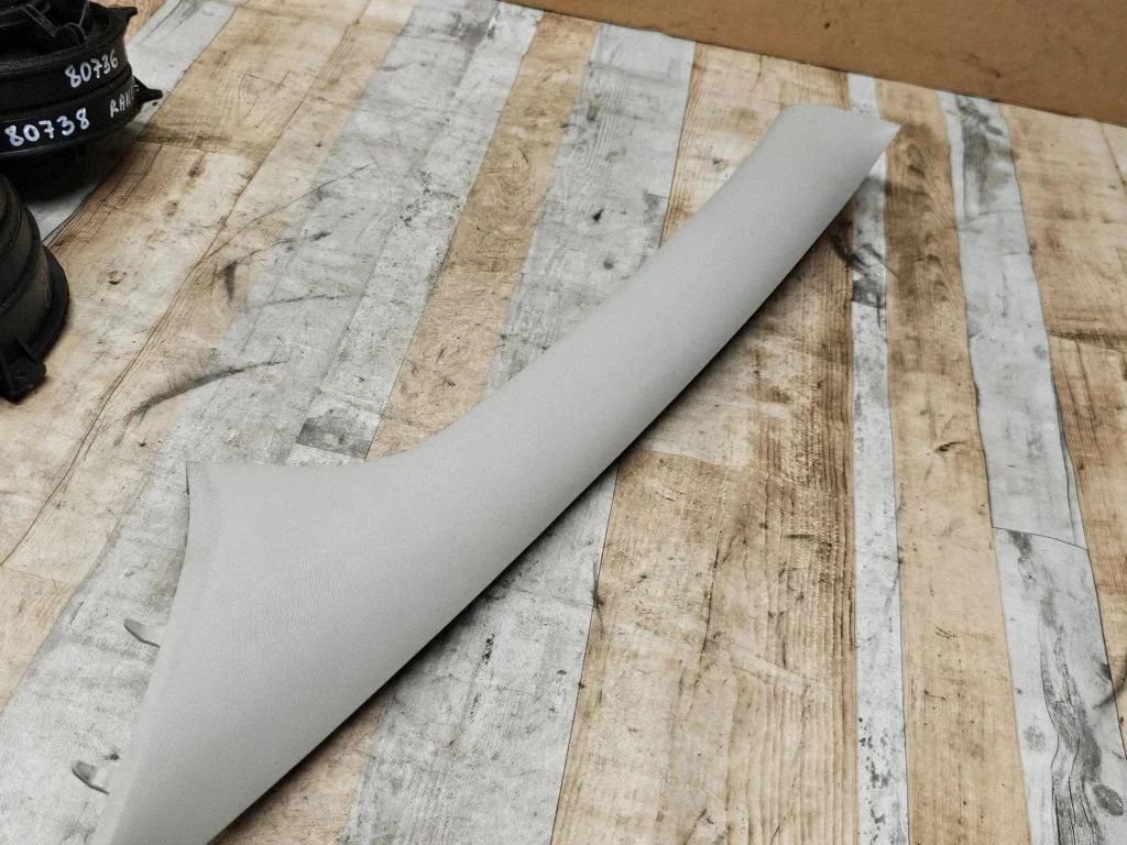 (A) pillar trim AB392103513AAW