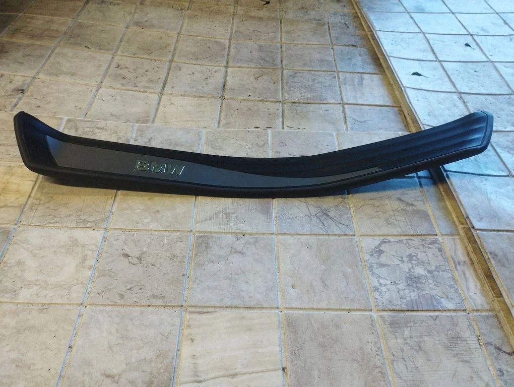 Rear sill trim cover 51477034305