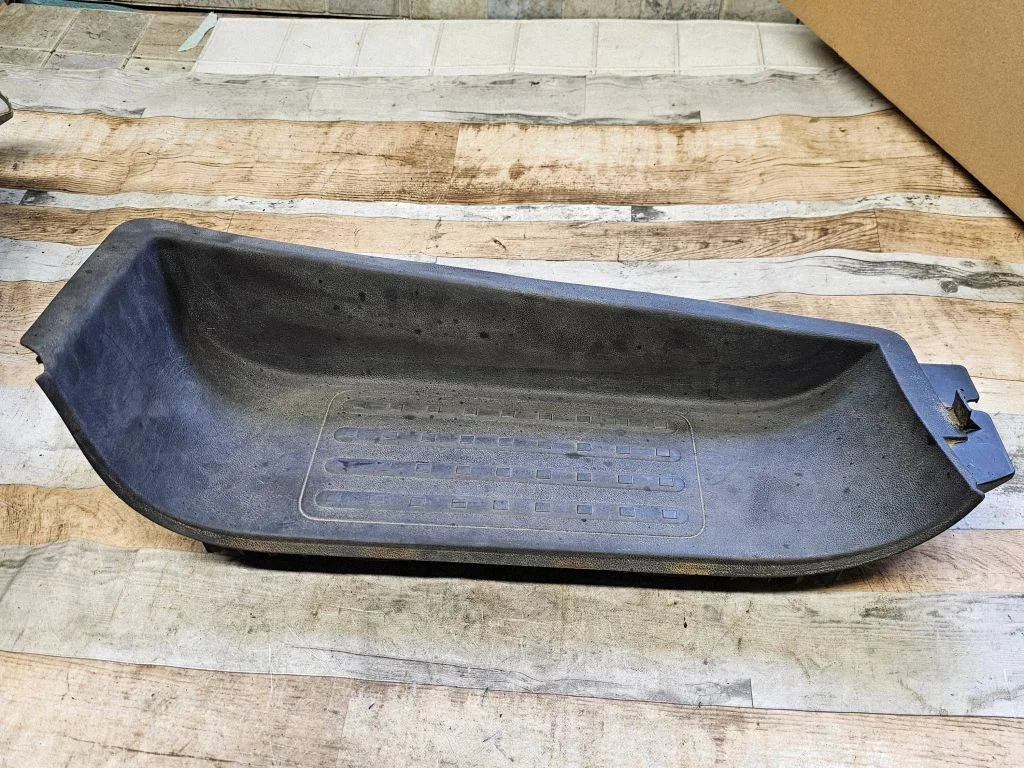 Front sill trim cover 7H0863735B