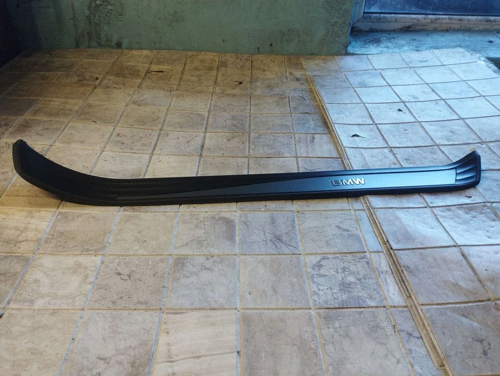 Front sill trim cover 51477034304