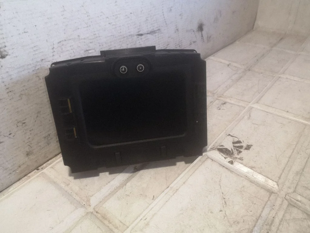 Screen/display/small screen 13106242