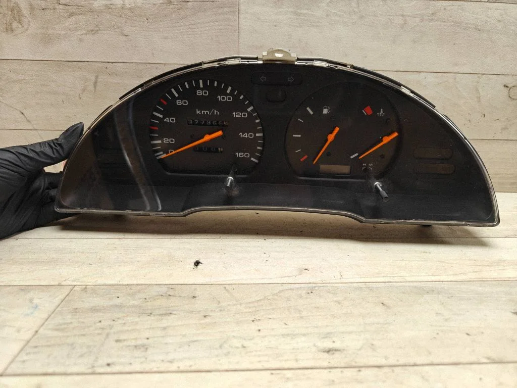 Speedometer (instrument cluster) 21066601