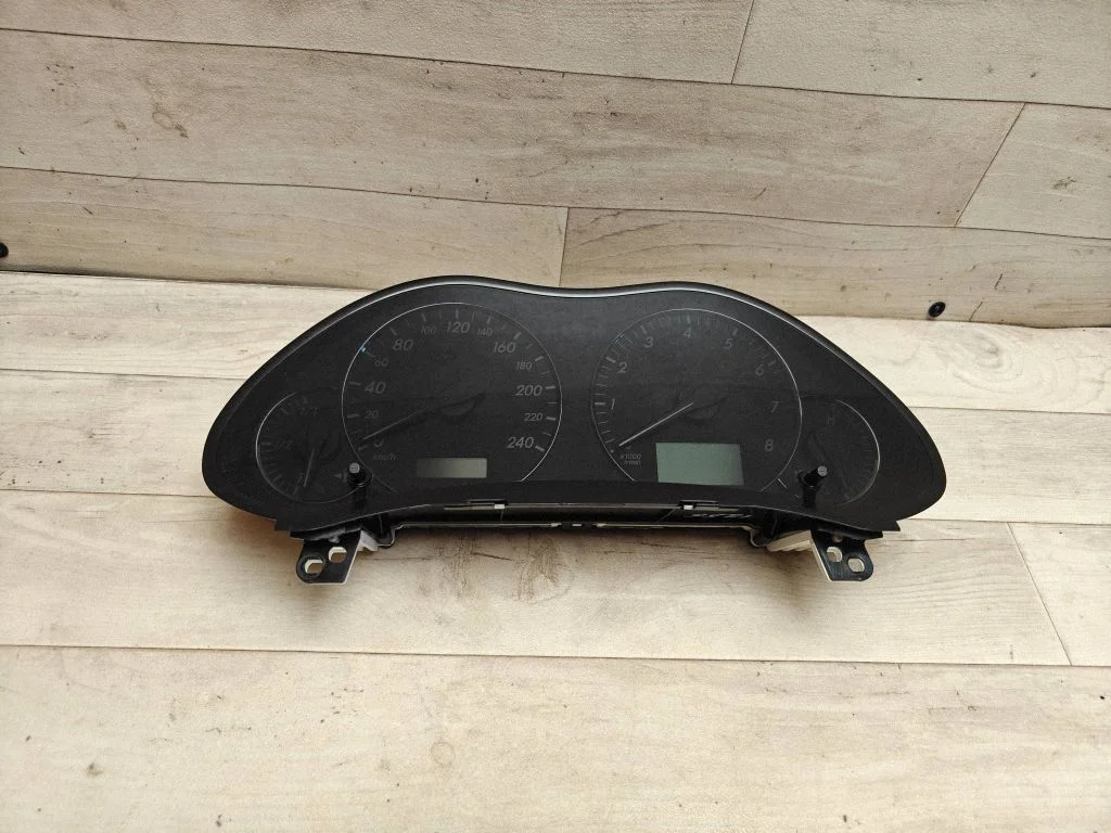 Speedometer (instrument cluster) 8380005A90C