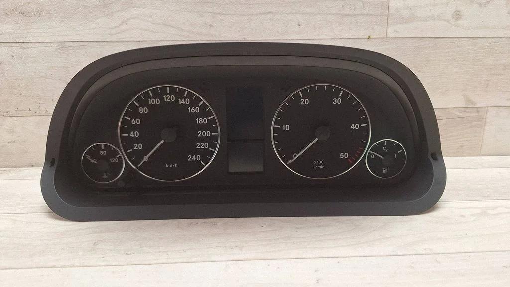 Spidomeeter (näidikuplokk) – Mercedes-Benz A-klass W169 (2004-2012)