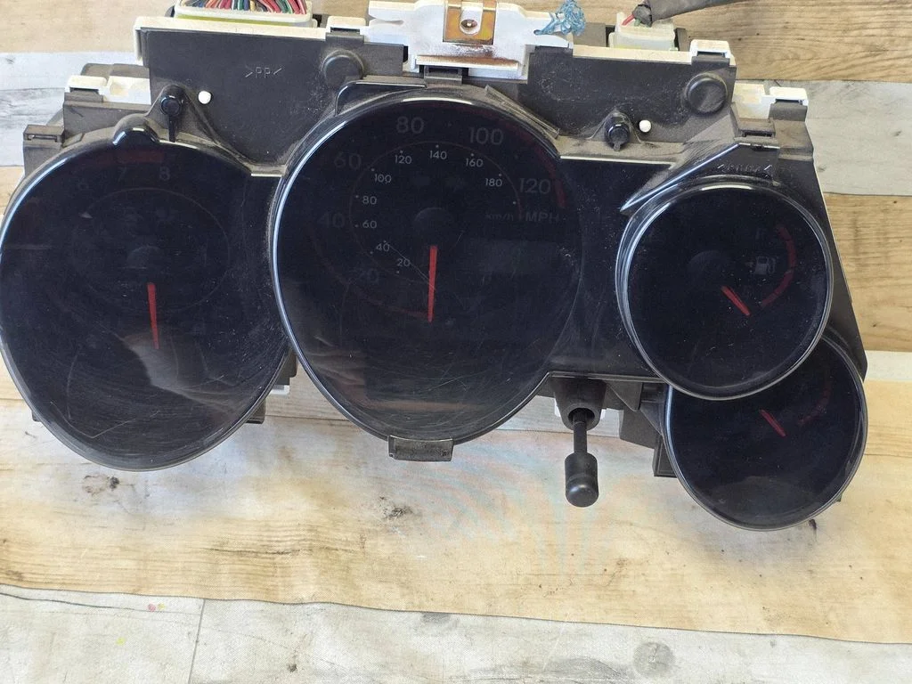 Speedometer (instrument cluster) TN2574207352