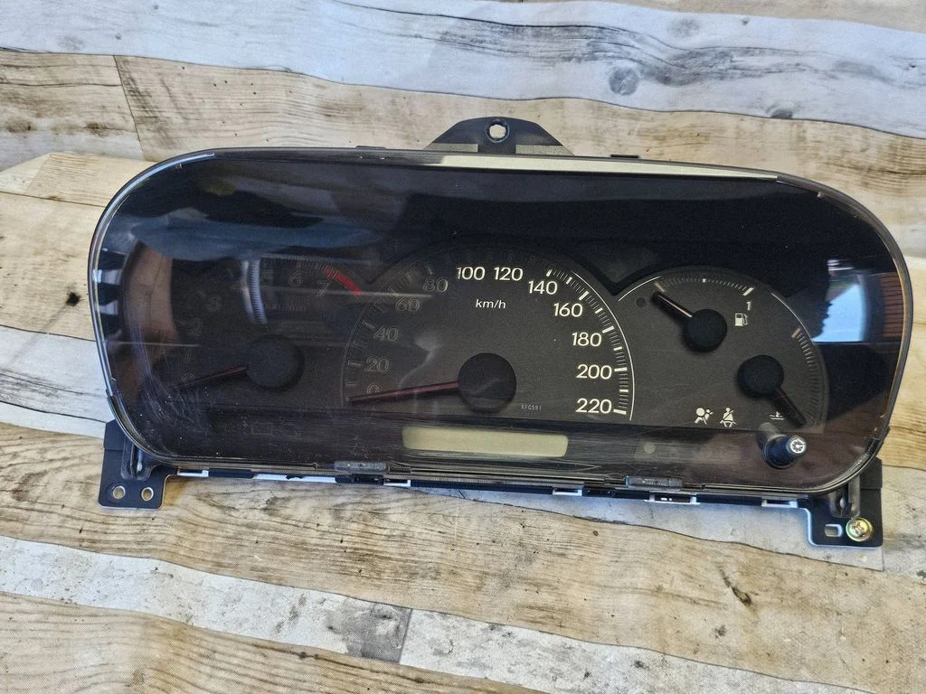 Speedometer (instrument cluster) – Honda FR-V (2004-2009)