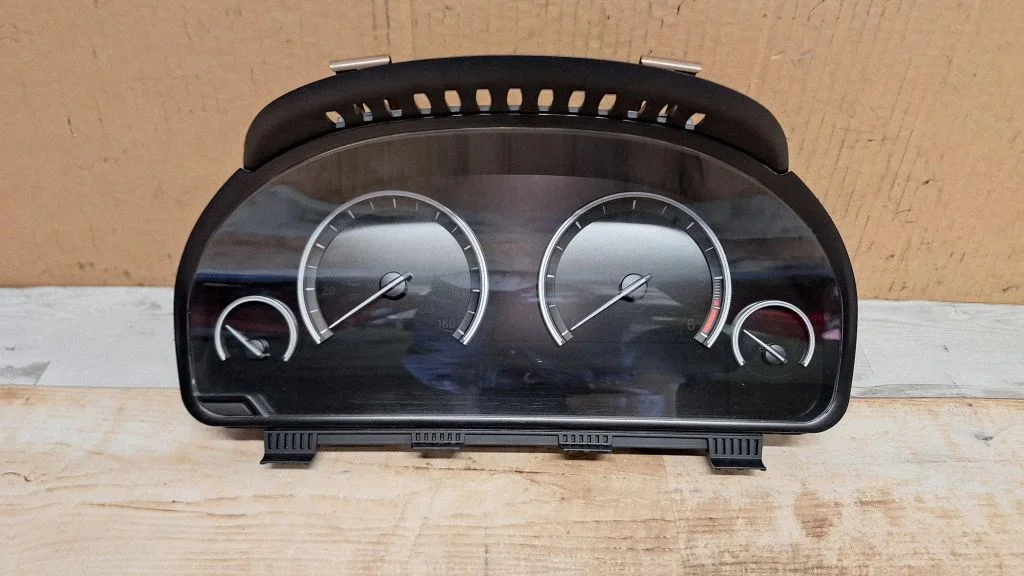 Speedometer (instrument cluster) 928046701