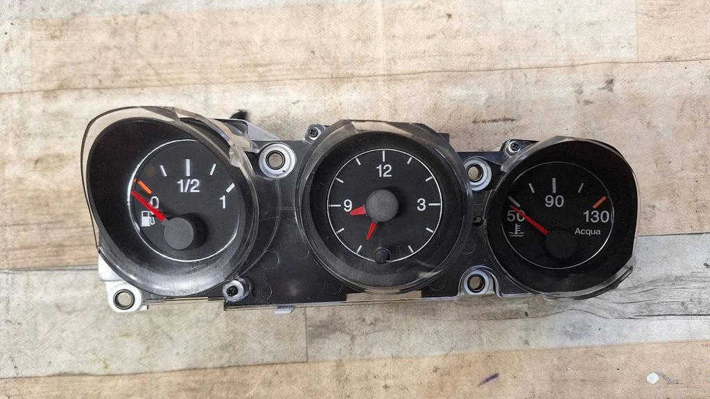 Speedometer (instrument cluster) 156034528