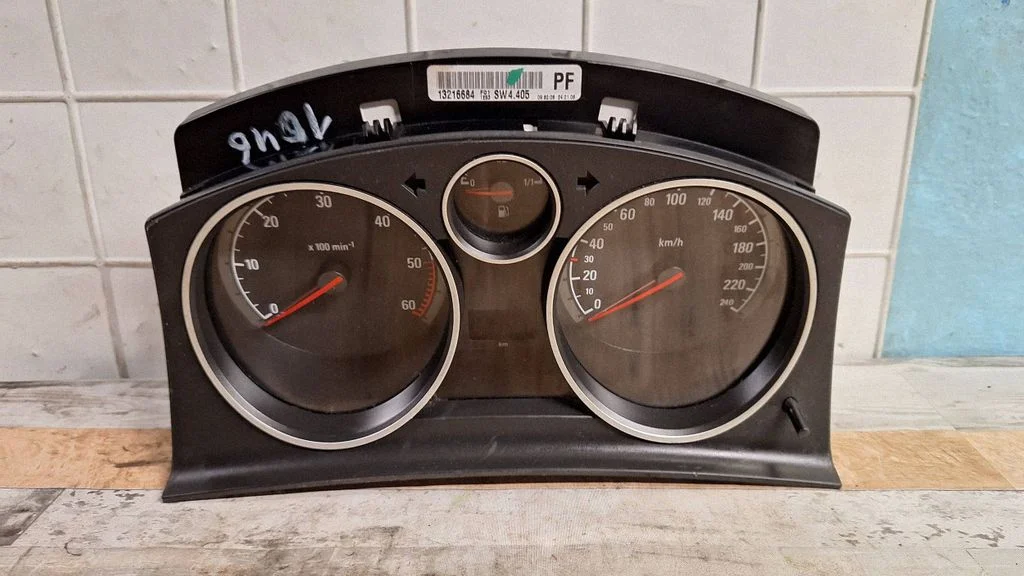 Speedometer (instrument cluster) 13216684