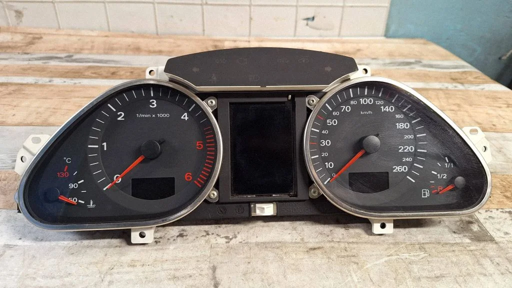 Speedometer (instrument cluster) 5550007301