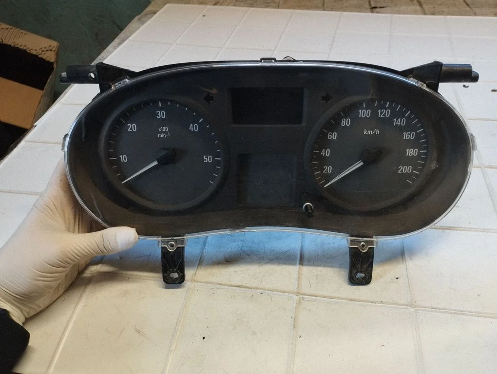 Speedometer (instrument cluster) P8200283199D