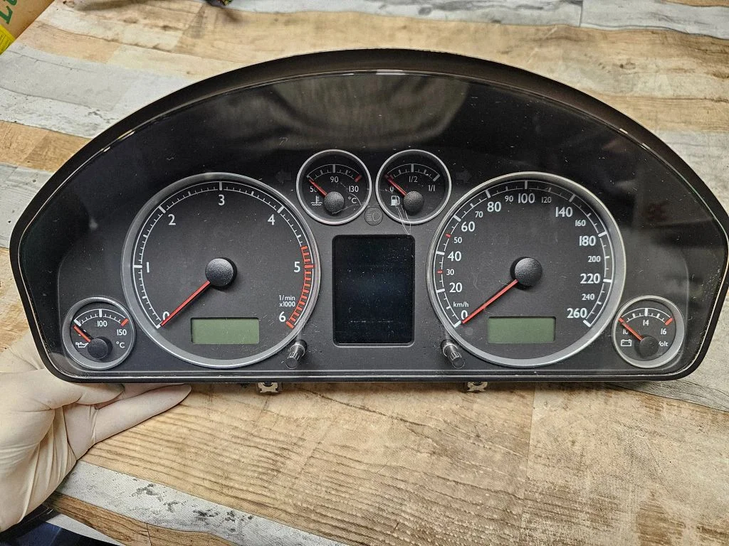 Speedometer (instrument cluster) 7M7920840Q