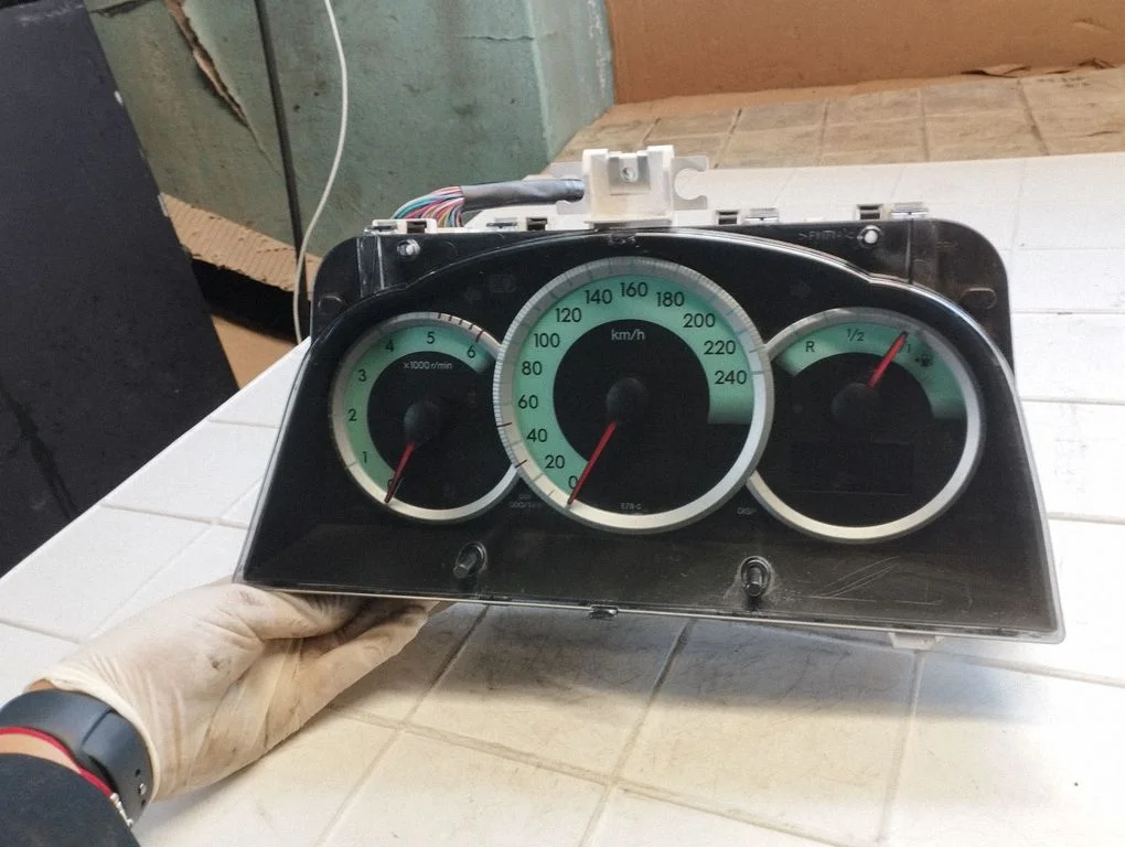 Speedometer (instrument cluster) 838000F090