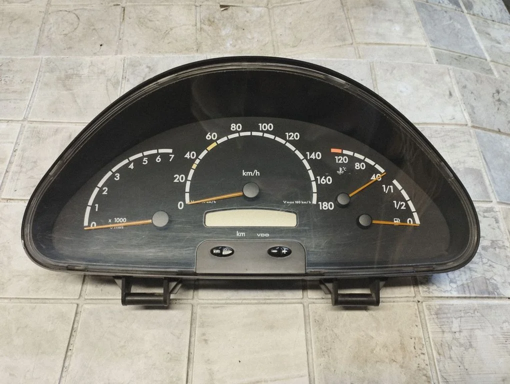 Spidomeeter (näidikuplokk) – Mercedes-Benz Sprinter W901 W902 W903 W904 (1995-2007)