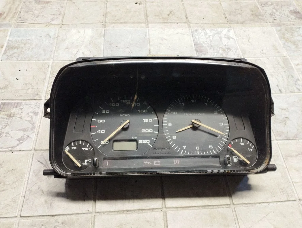 Speedometer (instrument cluster) 5411004600
