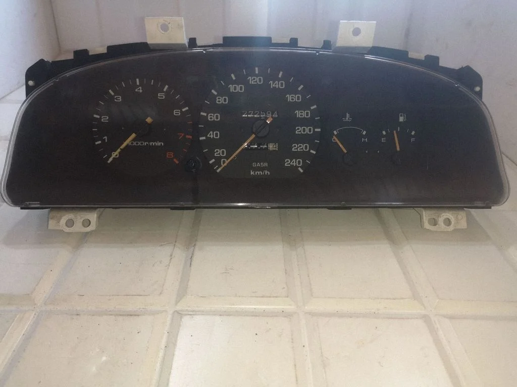 Speedometer (instrument cluster) GC5K