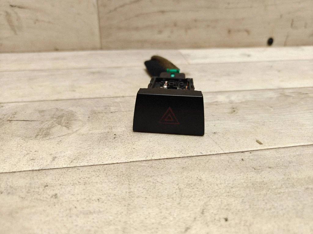 Hazard light switch