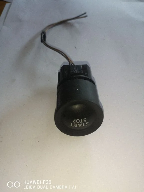 Przycisk start/stop silnika – Renault Megane II (2002-2005)