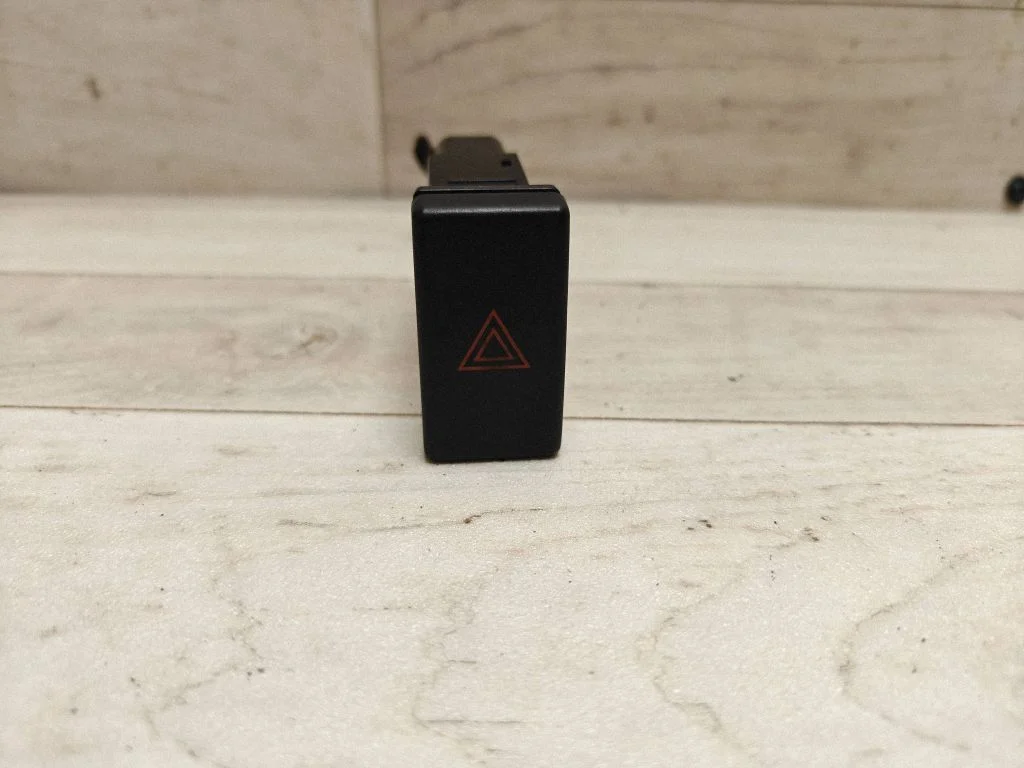 Hazard light switch 157963