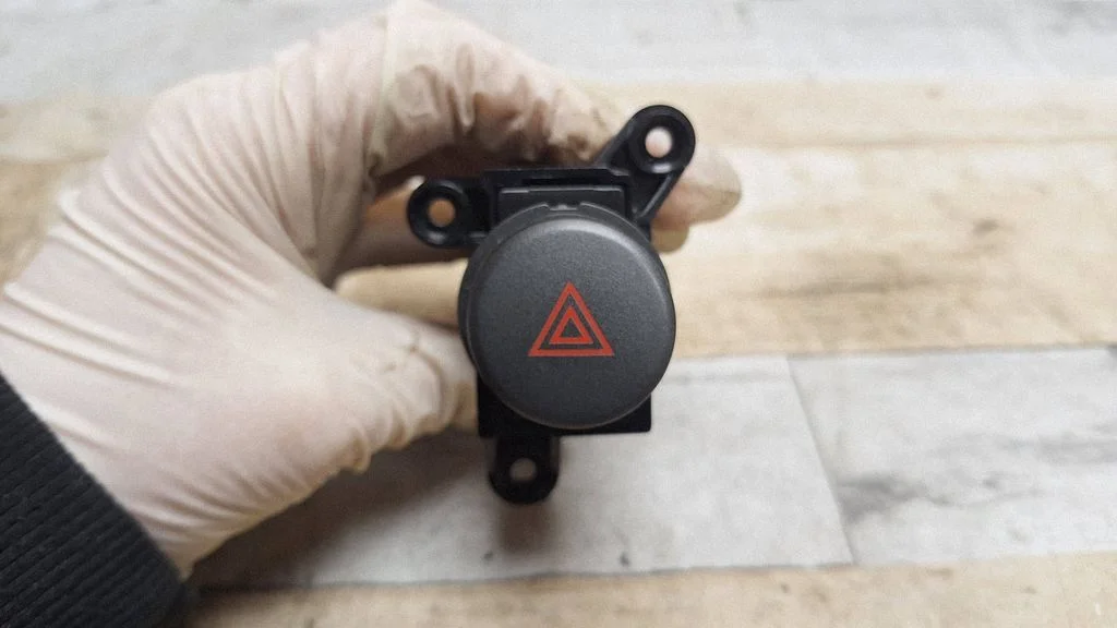 Hazard light switch