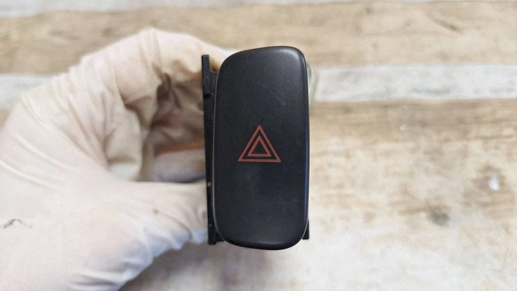 Hazard light switch 153541